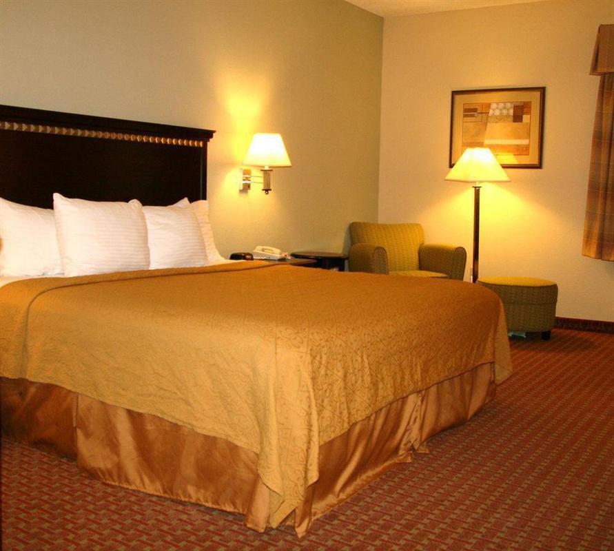 Best Western Plus North Houston Inn & Suites Room photo